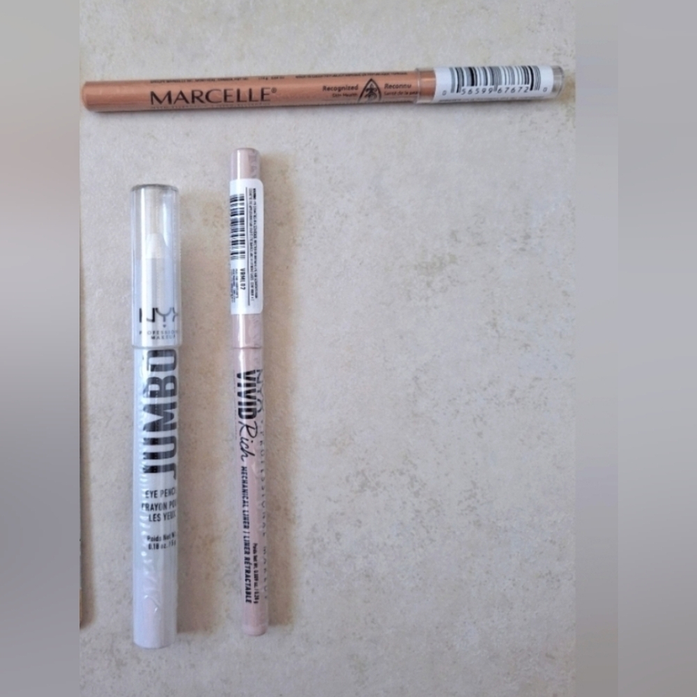 Makeup Bundle 3 Eyeliner Bundle NYX Jumbo Crayon Milk New Sealed